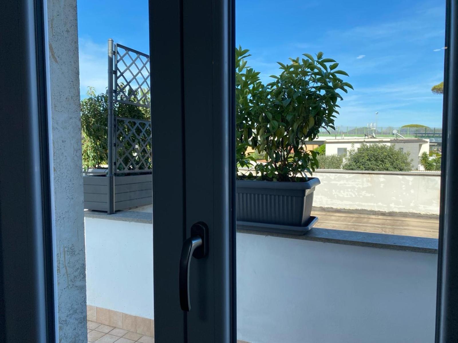 Fcoairporthouse Apartment Fiumicino Bagian luar foto