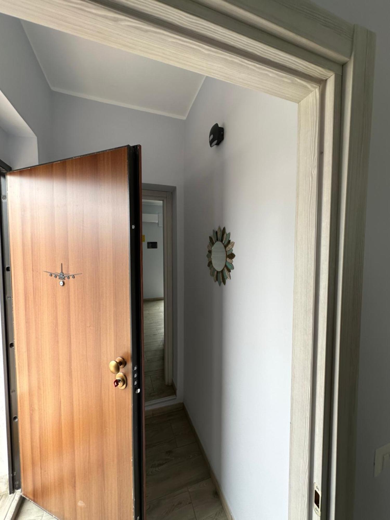 Fcoairporthouse Apartment Fiumicino Bagian luar foto