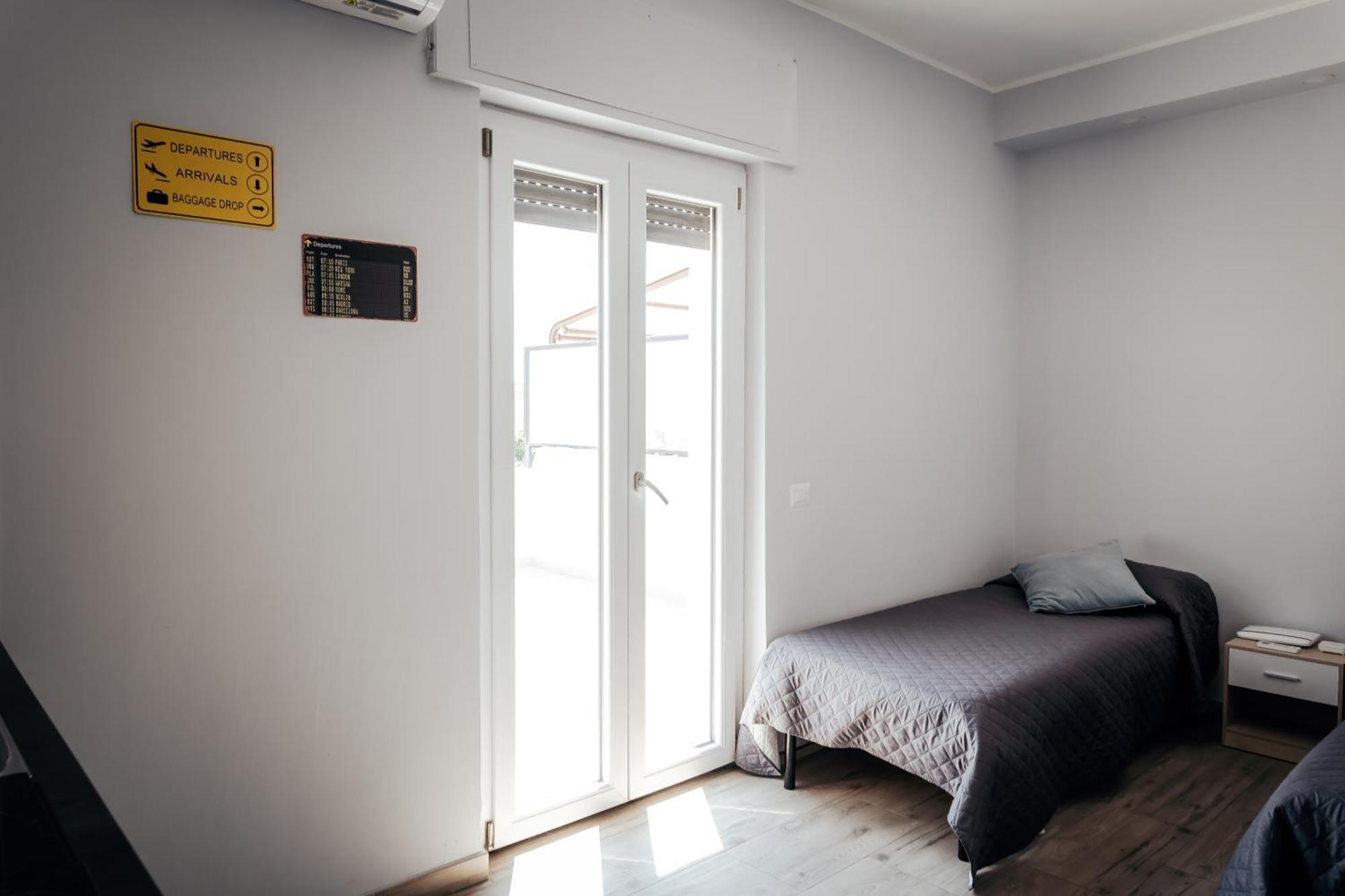 Fcoairporthouse Apartment Fiumicino Bagian luar foto