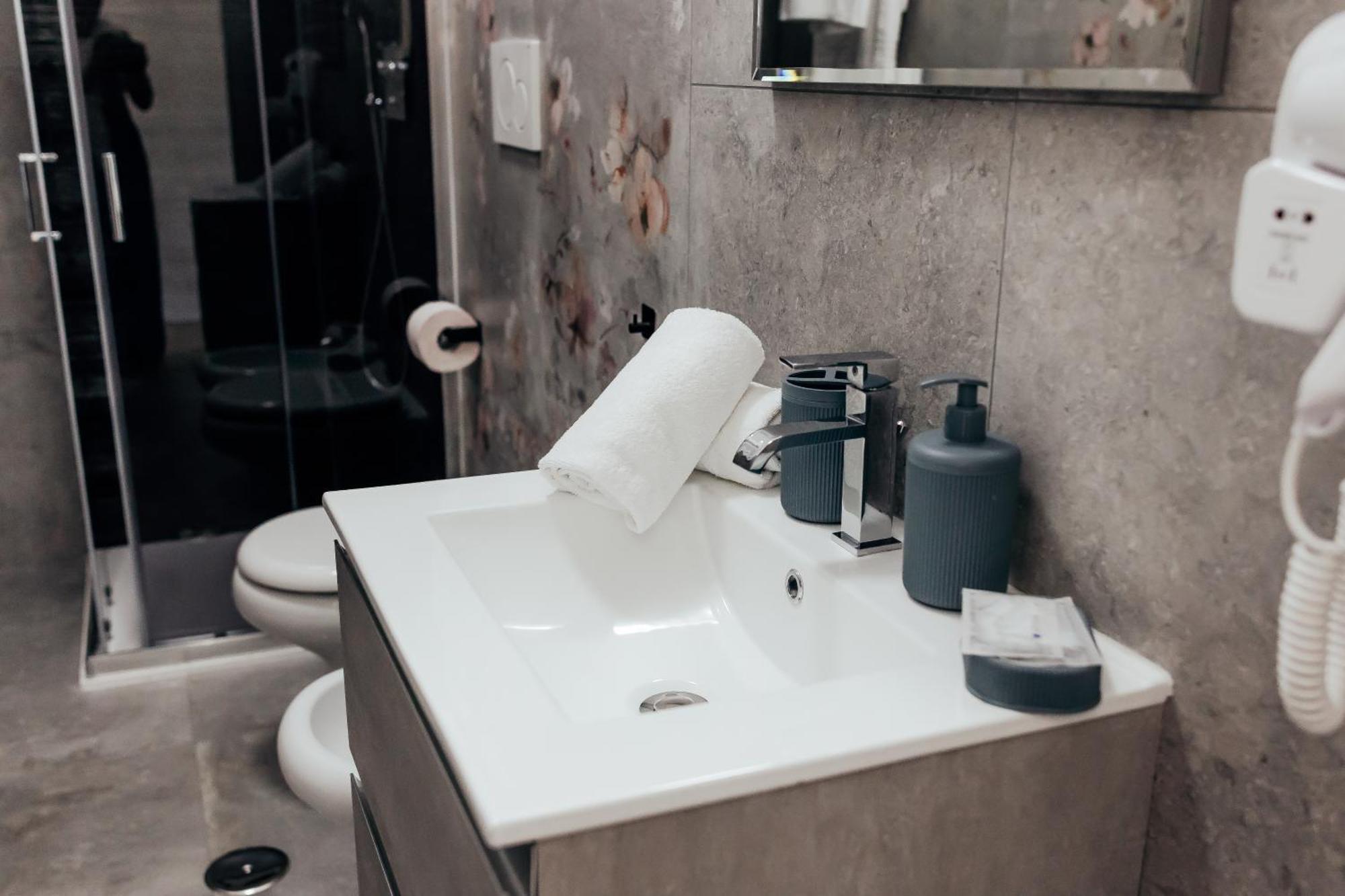 Fcoairporthouse Apartment Fiumicino Bagian luar foto
