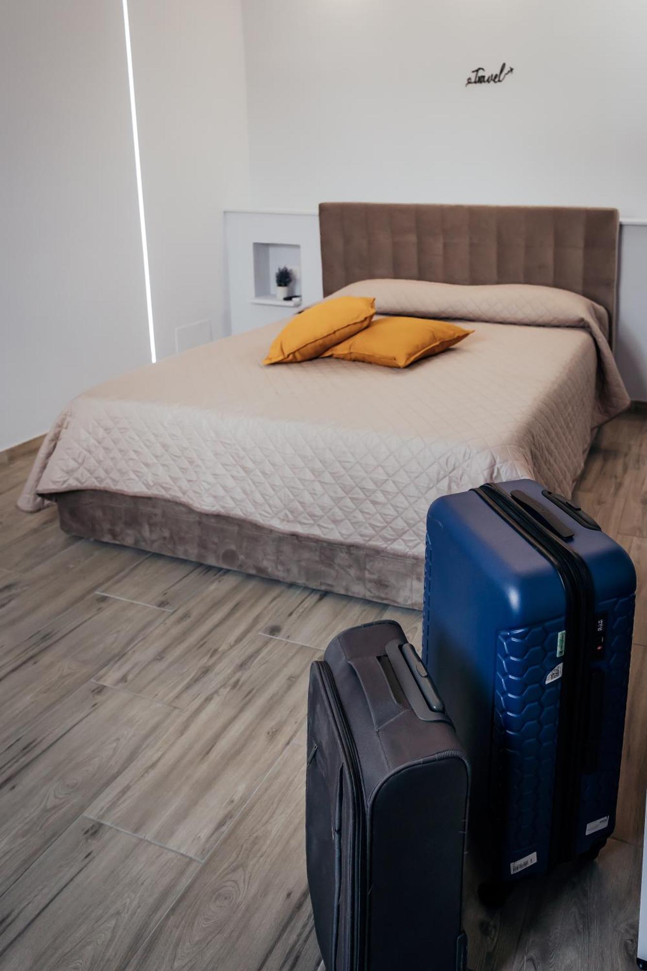 Fcoairporthouse Apartment Fiumicino Bagian luar foto