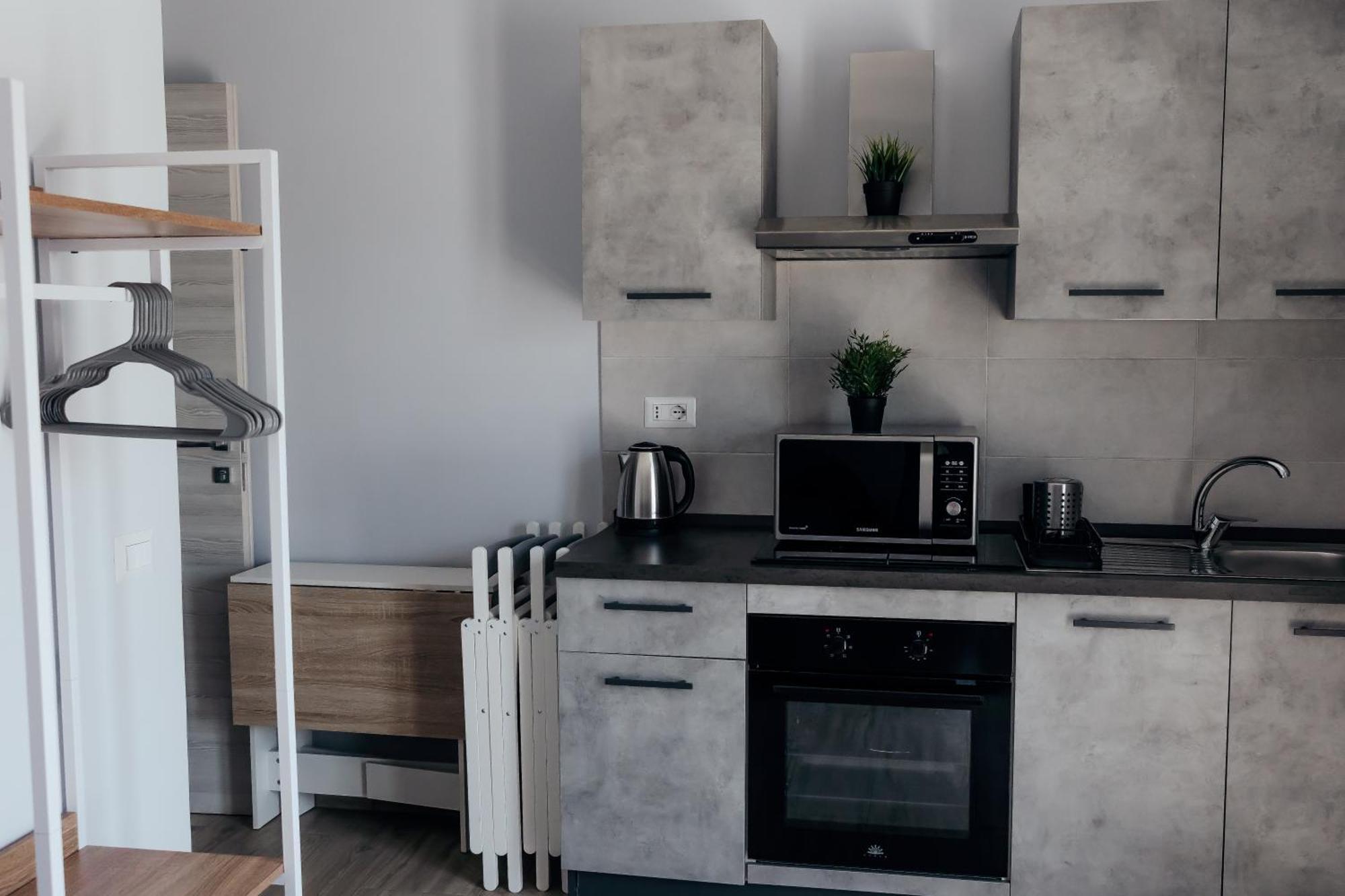 Fcoairporthouse Apartment Fiumicino Bagian luar foto